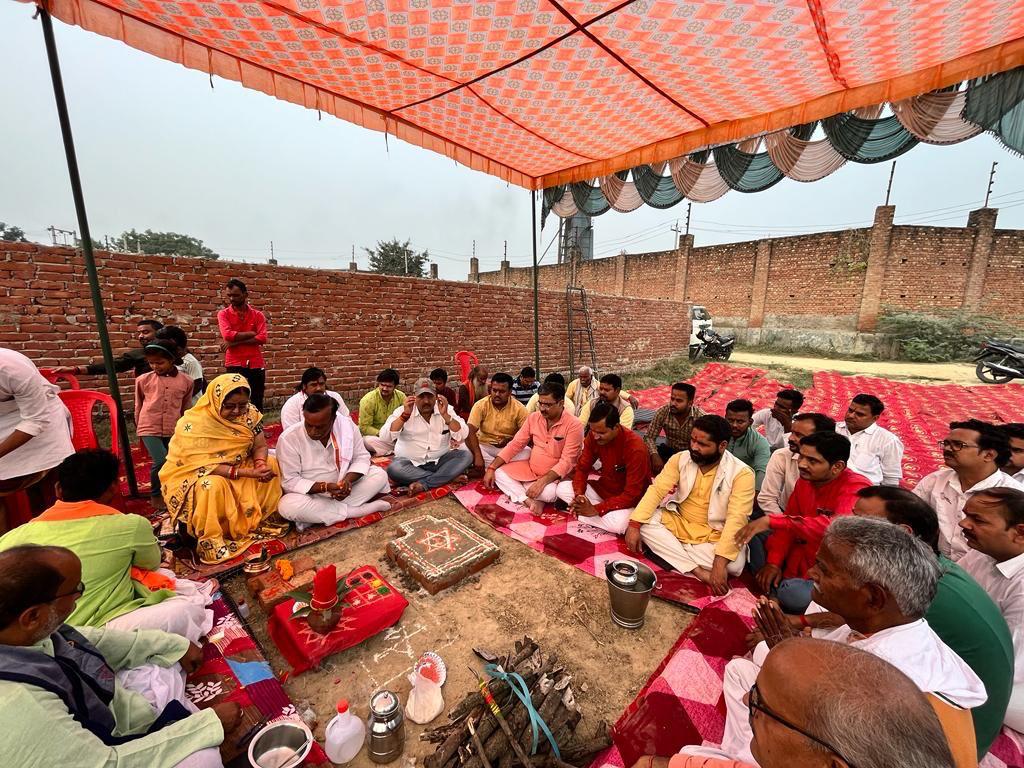 विश्व हिन्दू परिषद् के कार्यालय का भूमि पूजन हुआ