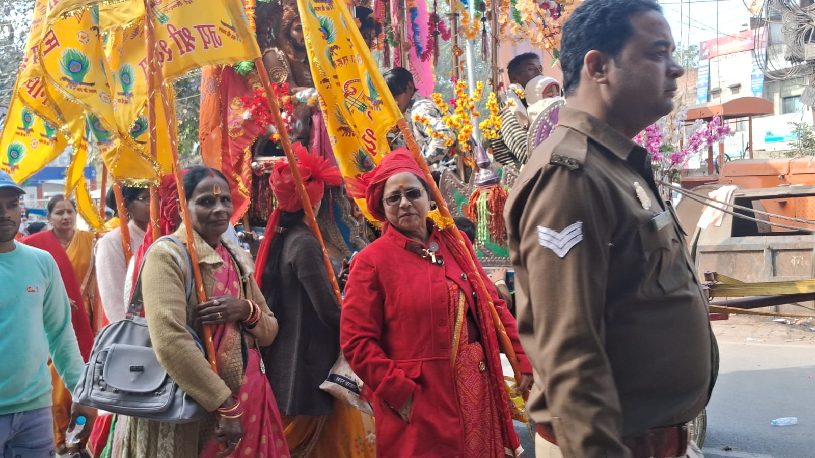 दसवीं निशान यात्रा का हुआ भव्य स्वागत,जगह-जगह हुई पुष्प वर्षा