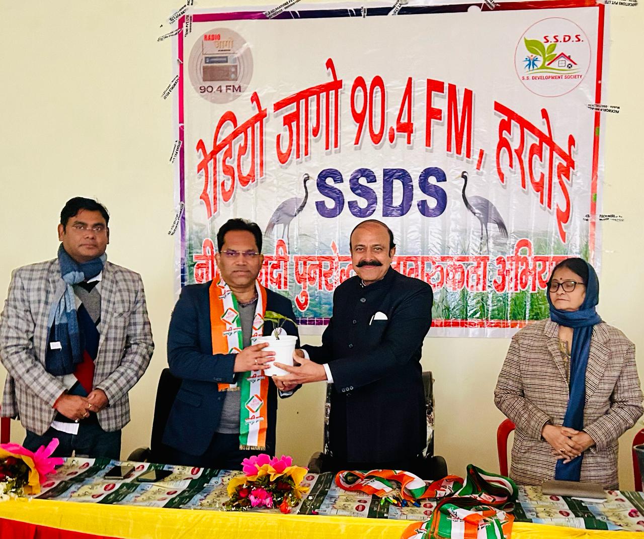 शहीद स्मारक सिमरिया पर हुआ युवा  कवि सम्मेलन