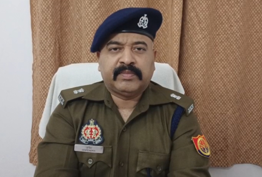 पिकेट ड्यूटी पर तैनात हेड कांस्टेबिल और सिपाही को कार सवार युवकों ने पीटा,ASP बोले-केस दर्ज कर आरोपियों की तलाश जारी