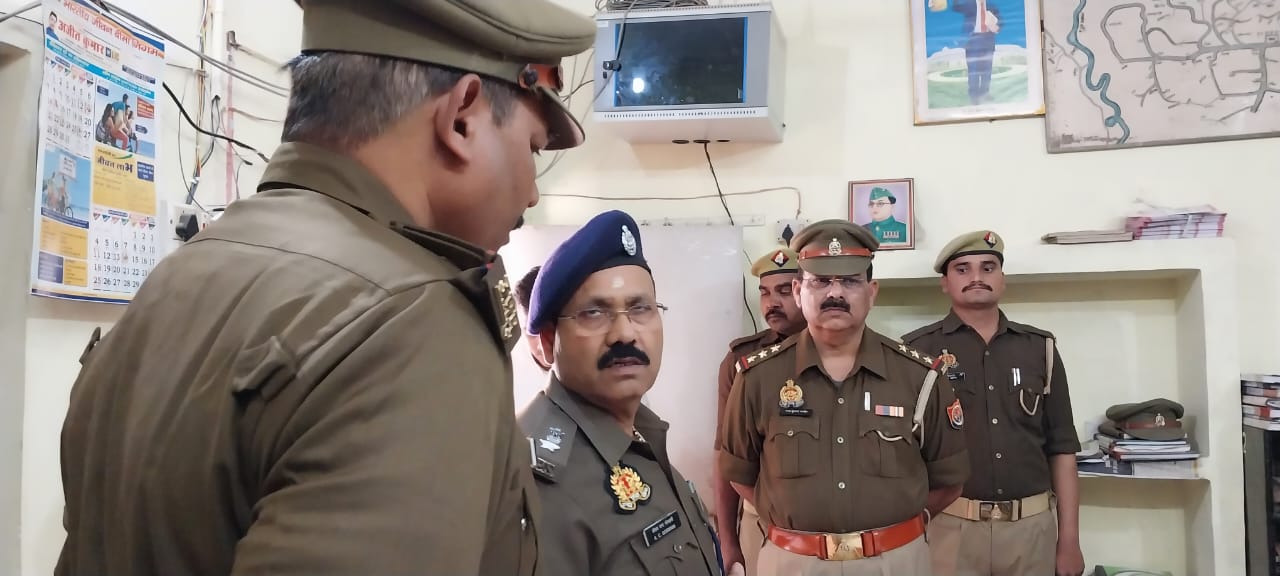 एसपी ने हरपालपुर कोतवाली का किया वार्षिक निरीक्षण