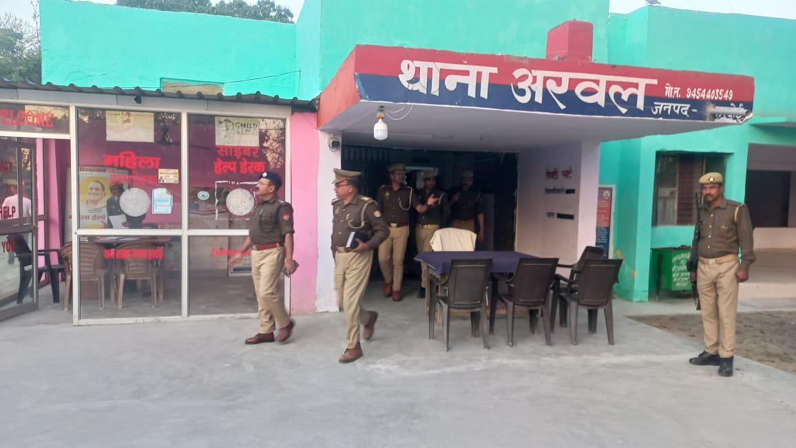 एसपी ने अरवल थाने का किया आकस्मिक निरीक्षण