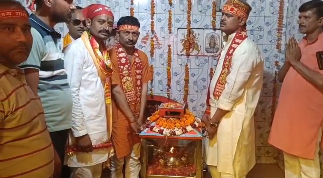 ज्वाला धाम से लाई गई अखंड ज्योति का पाली में हुआ भव्य स्वागत