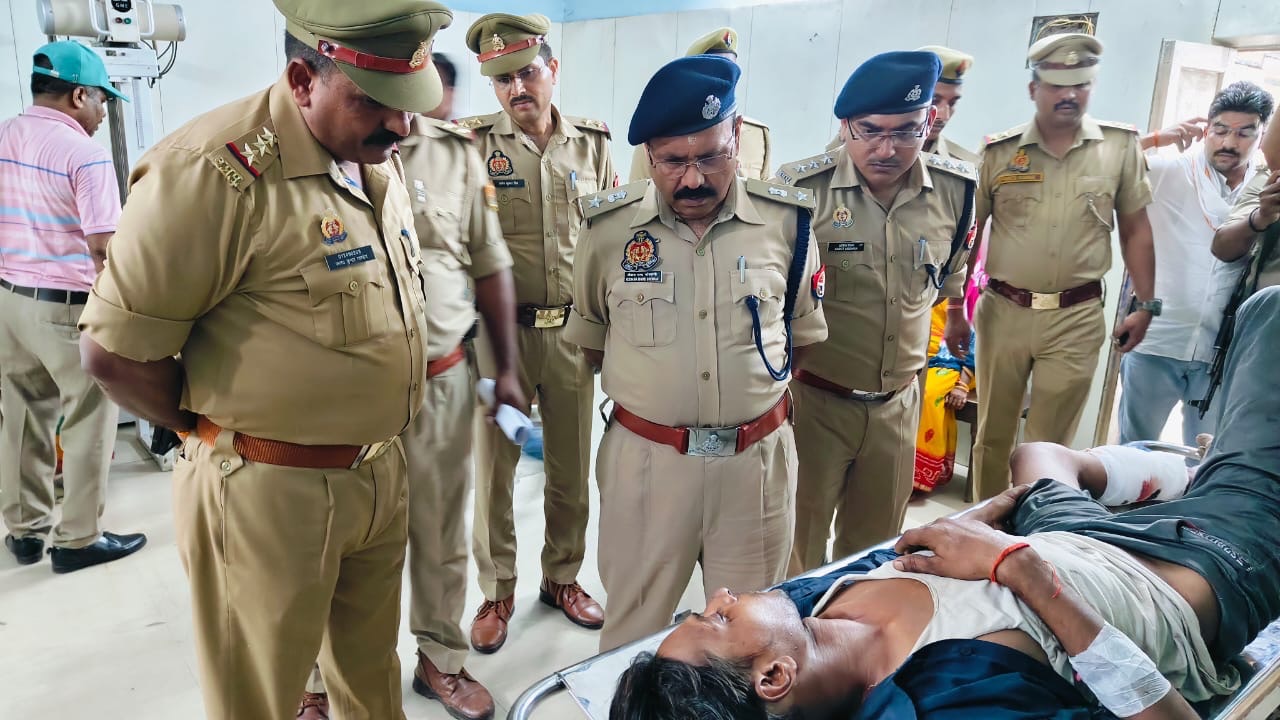 शातिर बदमाश के साथ पुलिस की हुई मुठभेड़, बदमाश गिरफ़्तार, दो पुलिसकर्मी घायल