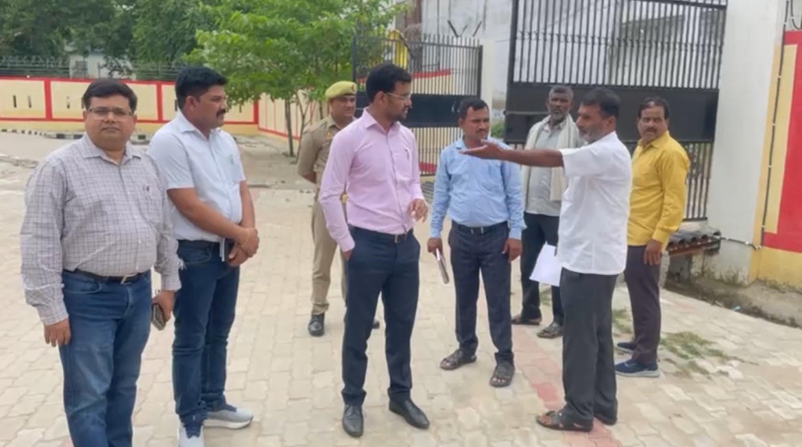 एसडीएम ने मारा एआरटीओ में छापा, कर्मियों से की पूछताछ, शासन को जायेगी रिपोर्ट