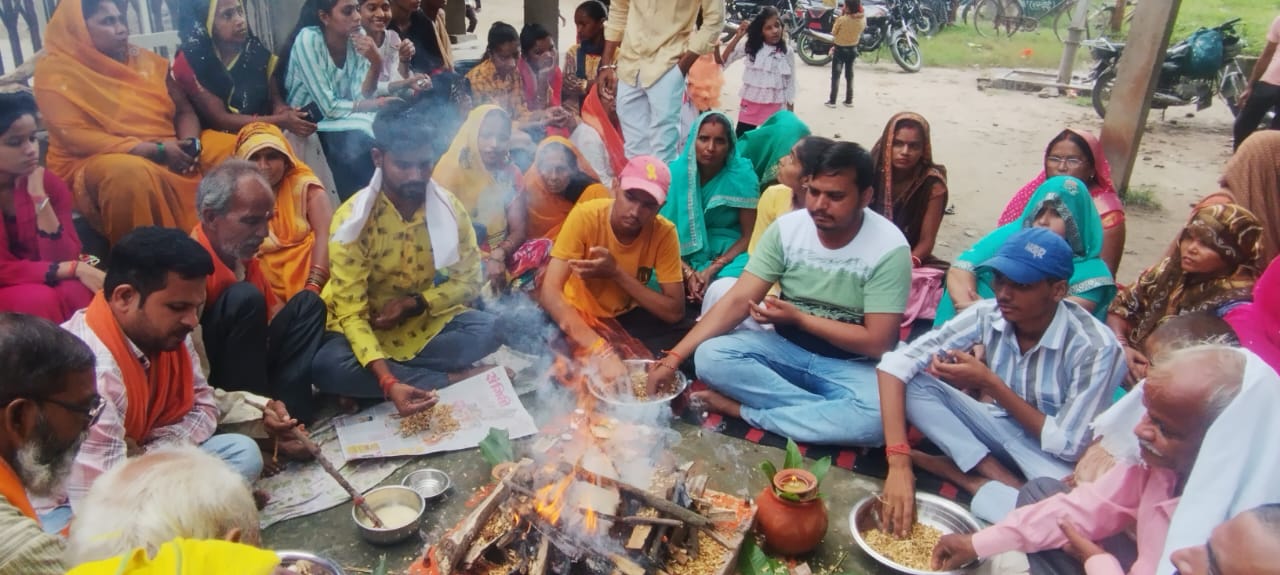 संकटा देवी प्रांगण में विश्वकर्मा मंदिर पर मनाई गई विश्वकर्मा महराज की जयंती