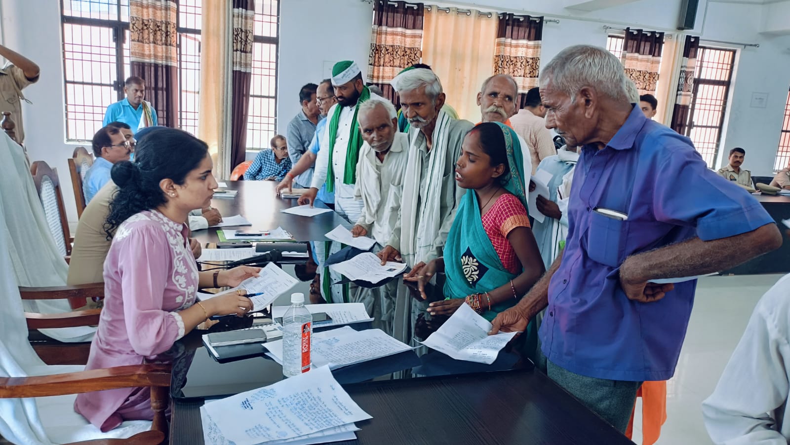एसडीएम ने तहसील दिवस में सुनी शिकायतें, 83 शिकायतों में पांच का मौके पर निस्तारण