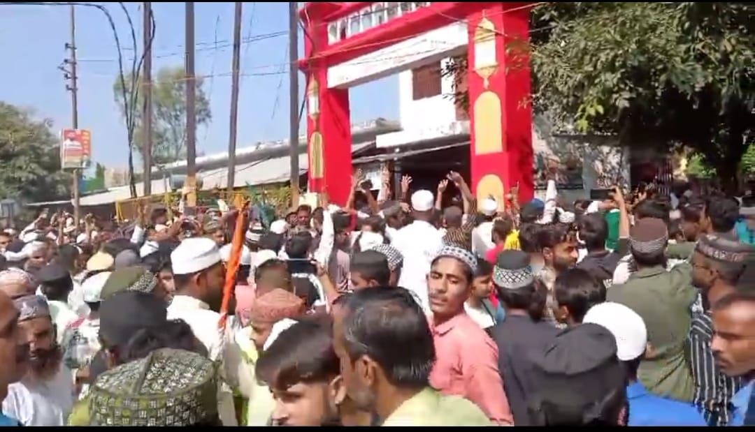 रसूल ए अकरम की शान में गुस्ताखी बर्दास्त नहीं — मुफ़्ती