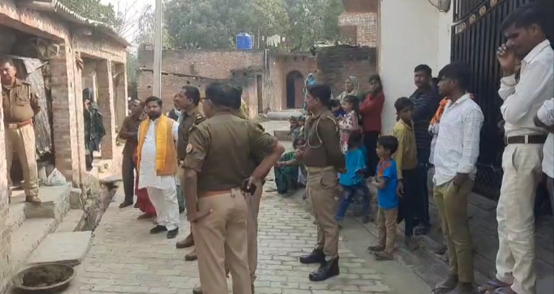 दिल्ली से लाई गई किशोरी का धर्म परिवर्तन करा कर निकाह कराया , किशोरी बरामद, आरोपी फरार