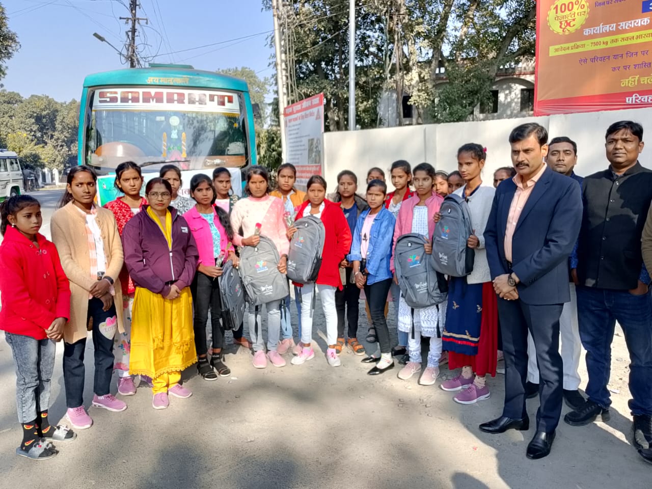 बालिका छात्रावास ने सांडी पक्षी विहार का किया भृमण