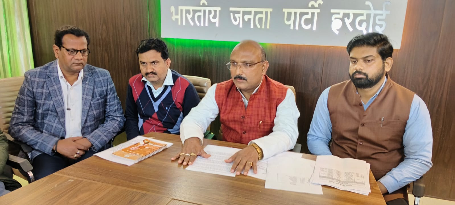 भाजपा जिलाध्यक्ष अजीत सिंह बब्बन ने प्रधानमंत्री स्वामित्व योजना के कार्यक्रम की दी जानकारी
