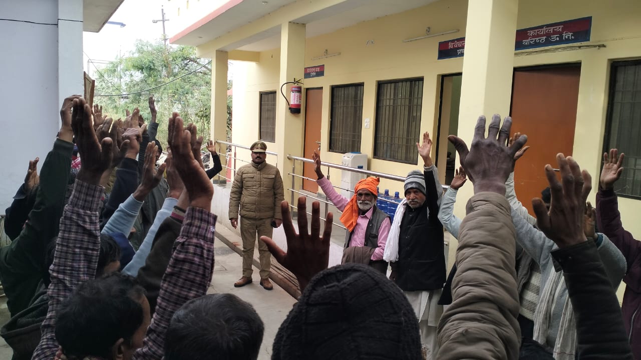 हिस्ट्री शीटरों की कोतवाली में हुई परेड, शपथ दिलाई गई