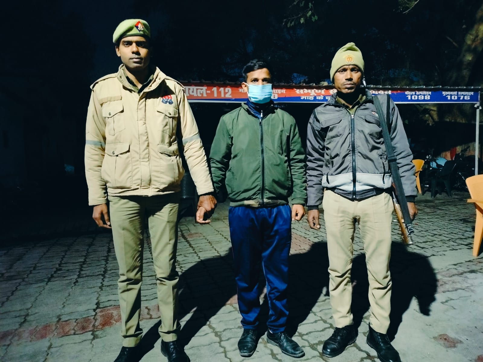 बैंक किस्त भरने के लिए सिपाही ने महिला की अश्लील फोटो बनाकर किया ब्लैकमेल,पुलिस ने हिरासत में लिया,एसपी ने किया निलंबित