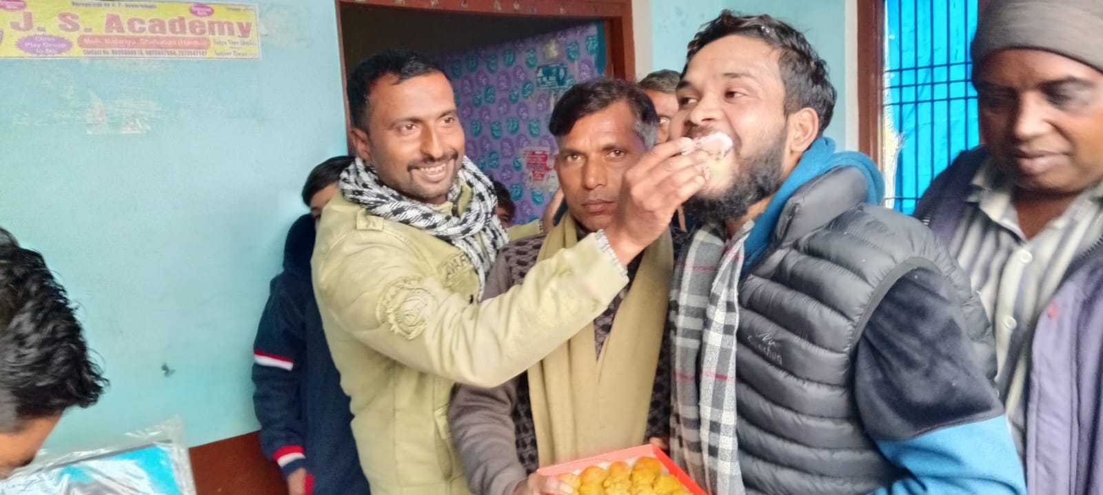 गौतम बुद्ध जूनियर हाई स्कूल में पूर्व मुख्यमंत्री मायावती का जन्मदिन मनाया गया