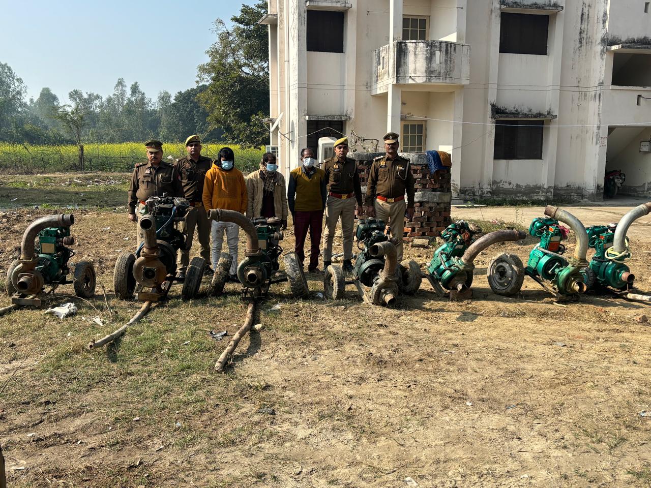 चोरी के 7 पम्पिंग सेट के साथ 3 चोर गिरफ्तार, शाहाबाद,पाली,मझिला सहित जनपद से चुराते थे पंपिंग सेट