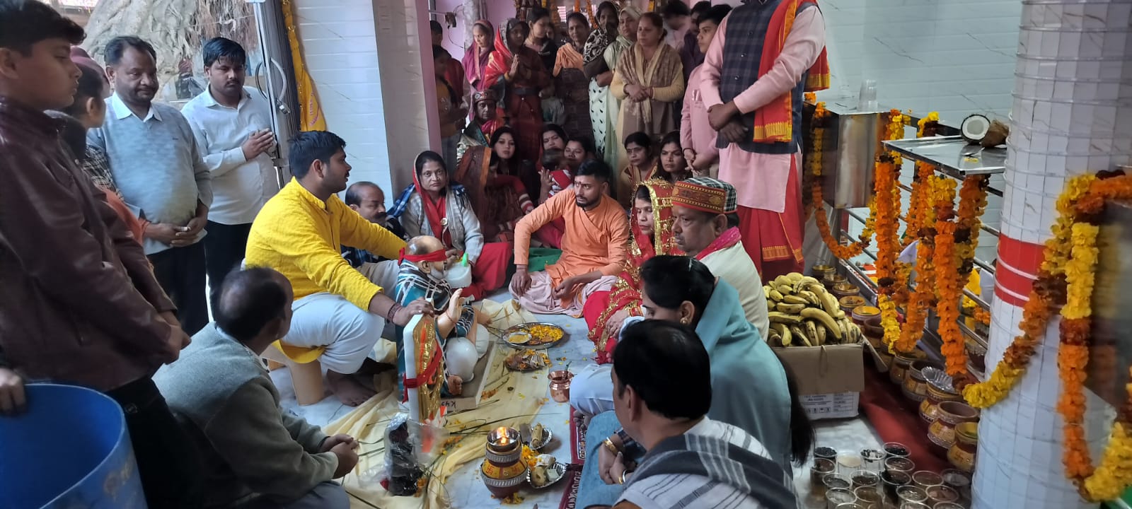 महावीर मंदिर में मूर्ति स्थापना से पूर्व दूसरे दिन कई धार्मिक अनुष्ठान संपन्न