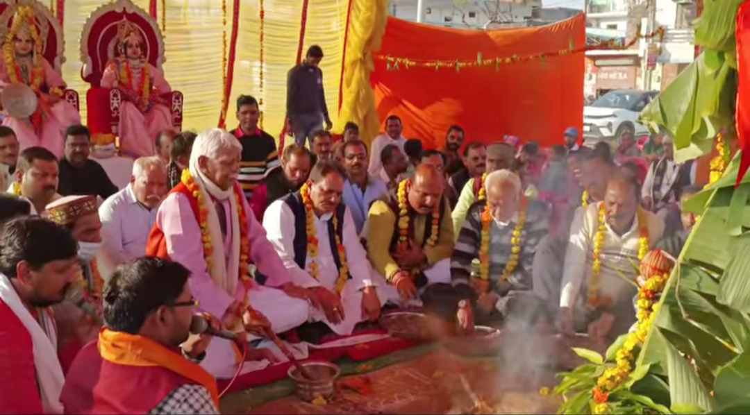 हरदोई के ऐतिहासिक नुमाइश मेले का गणेश पूजन के साथ शुभारंभ