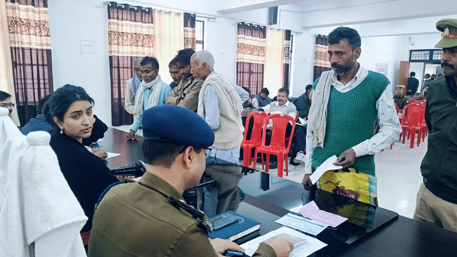 तहसील दिवस में आई शिकायतों के प्रति गंभीर रहें अफसर- दीक्षा जोशी