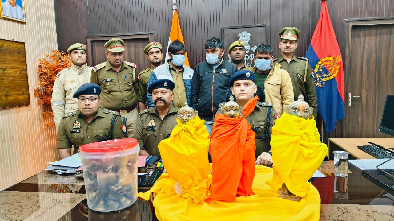 तीन मूर्ति चोर गिरफ्तार, तीनों मूर्तियां बरामद