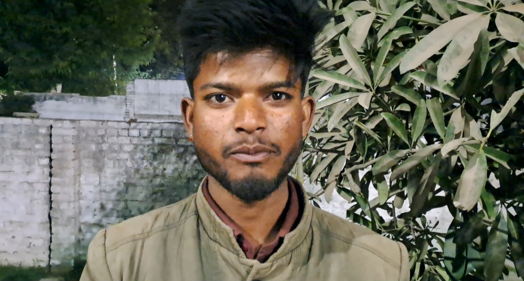 दबंग ने मीटर रीडरों को गाली गलौज कर पीटा, मीटर रीडरों ने तहरीर दी