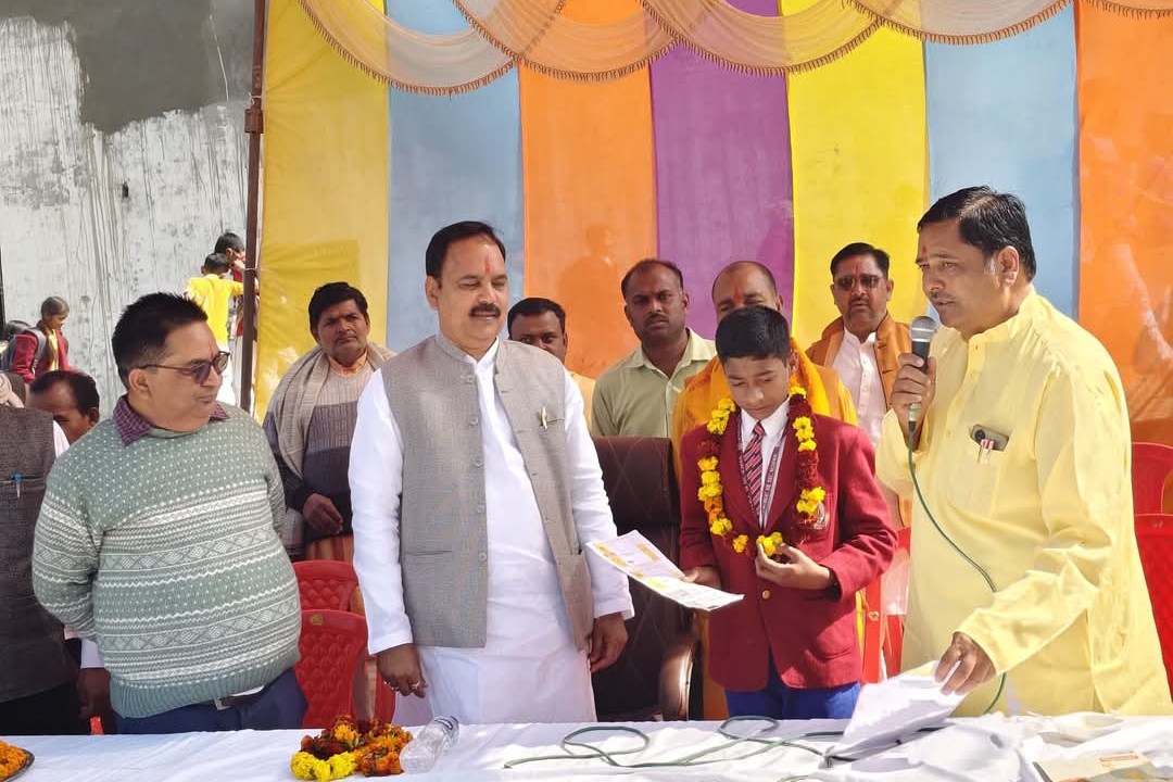 जीनियस पब्लिक स्कूप में हर्षोल्लास से मनाया गया बसन्तोत्सव
