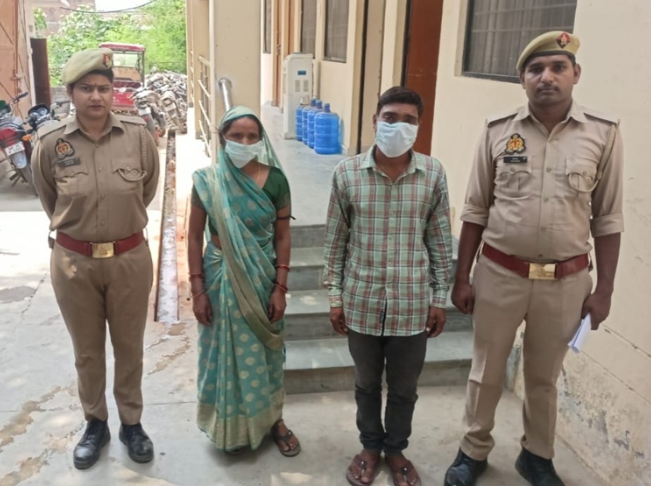 दहेज हत्या में वांछित पति और सास गिरफ्तार, जेल भेजा गया