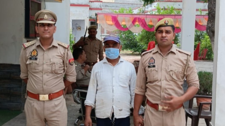 कासिमपुर पुलिस ने हत्यारोपी मोनू को गिरफ्तार किया