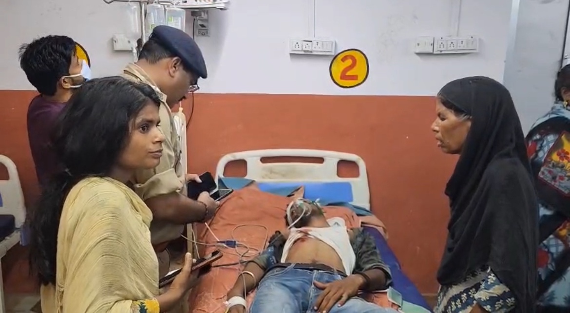 दिन दहाड़े भूसा व्यापारी को दबंगों ने मारी गोली, घायल अवस्था में लखनऊ रेफर, जाँच में जुटी पुलिस